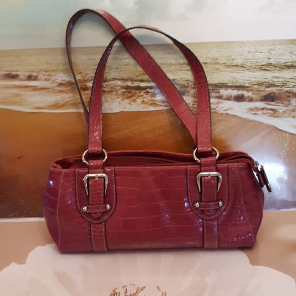 APT 9 Canberry look like leather bag